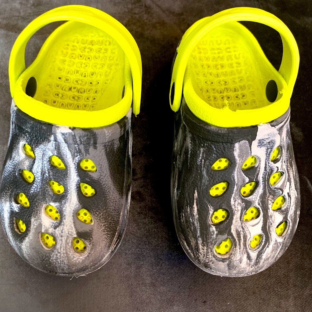 Kids clogs